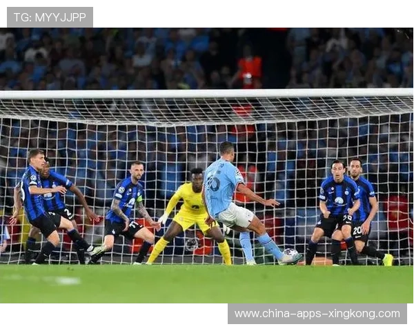 曼城的中前场默契配合压制住对手，胜利顺理成章